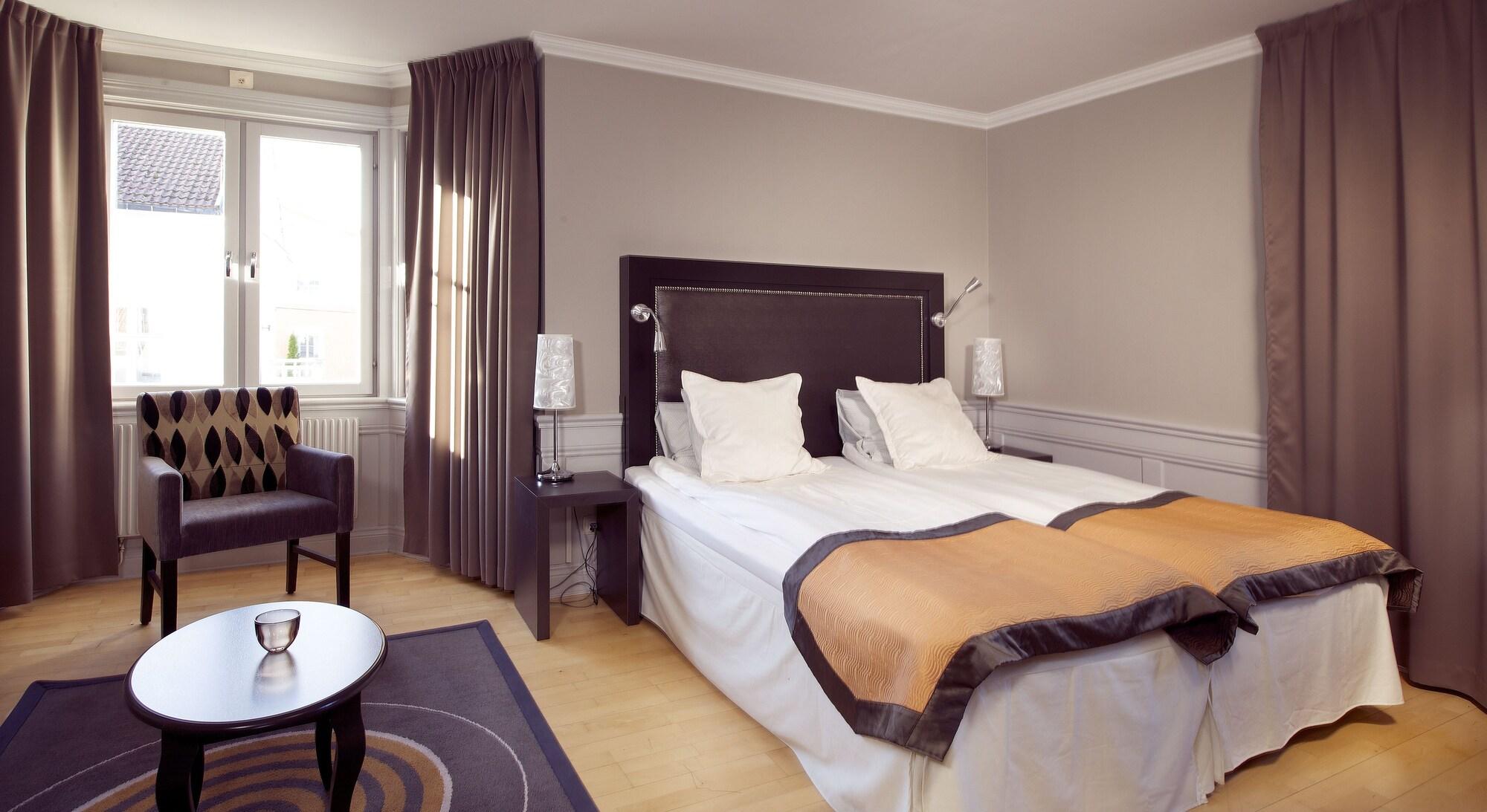 Home Hotel Majoren Skovde Exterior photo