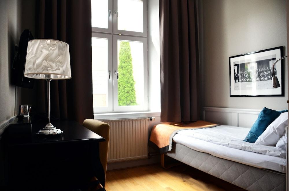 Home Hotel Majoren Skovde Exterior photo